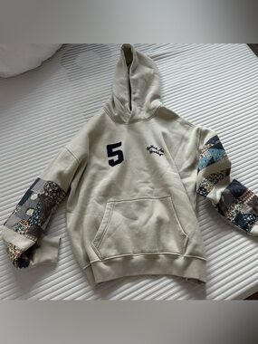 NWOT Abercrombie & fitch men’s hoodie - size small